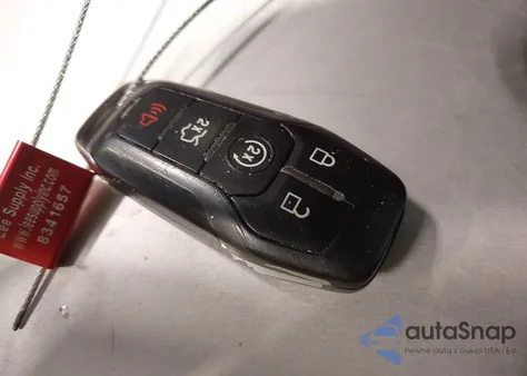 2016 Ford Explorer Platinum z USA, uszkodzony, nr VIN 1FM5K8HT8GGC87596